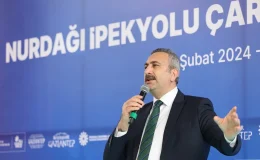 Bakan Kacır: Deprem Bölgesindeki Vatandaşları Yalnız Bırakmayacağız