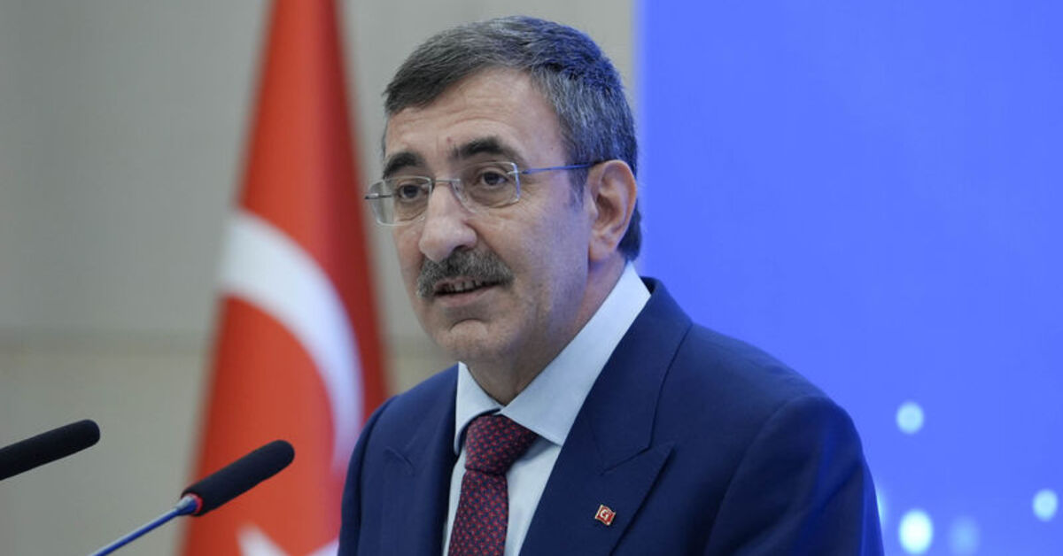 Cumhurbaşkanı Yardımcısı Yılmaz 93. İEF resepsiyonuna katıldı